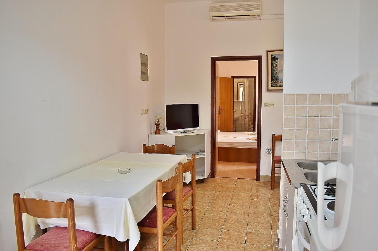 Apartament Banjol Luaran gambar