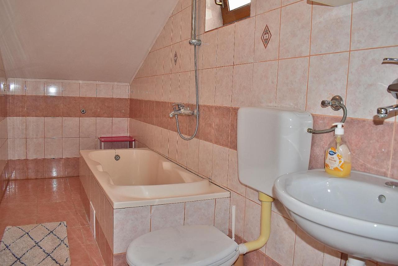 Apartament Banjol Luaran gambar