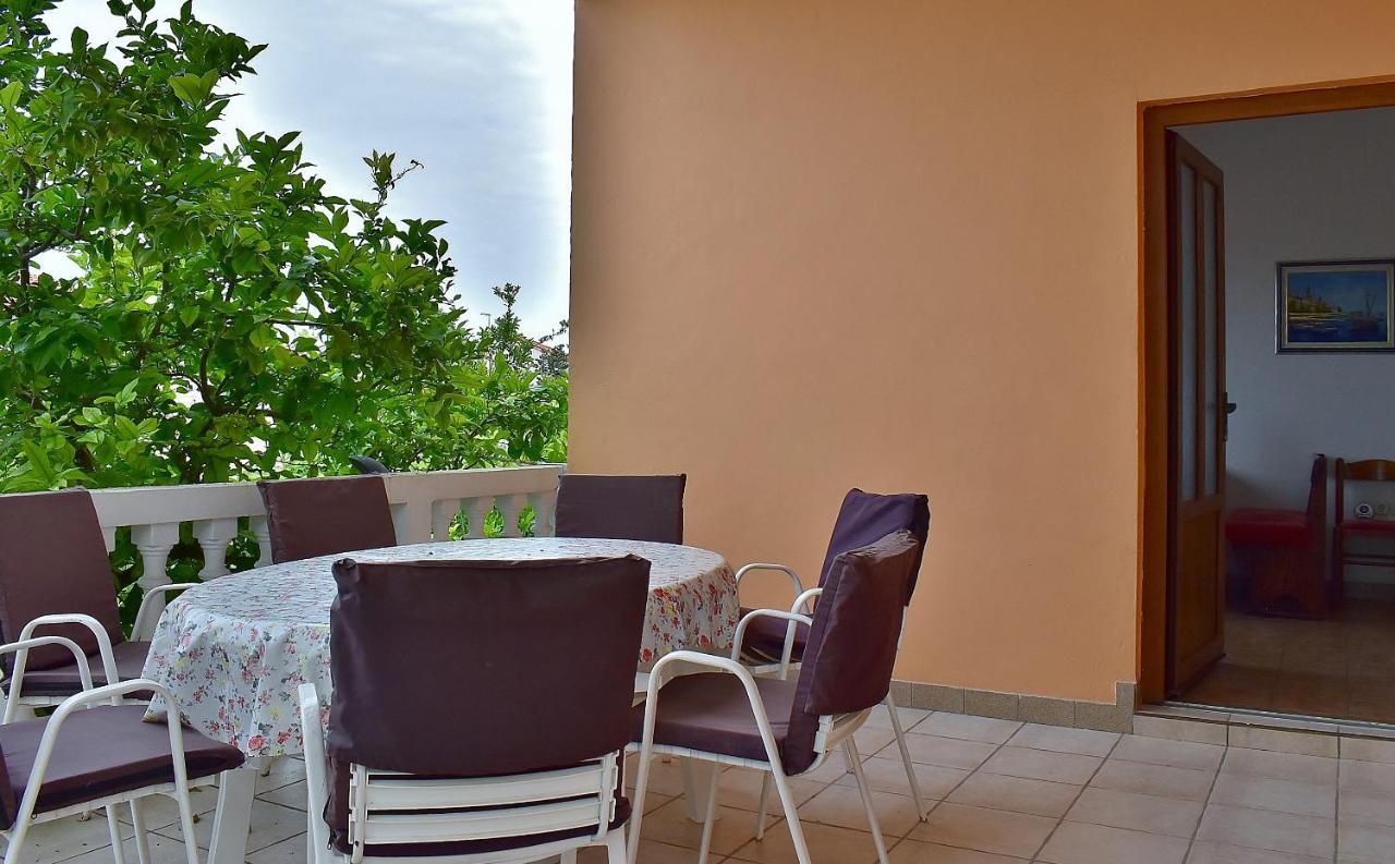 Apartament Banjol Luaran gambar