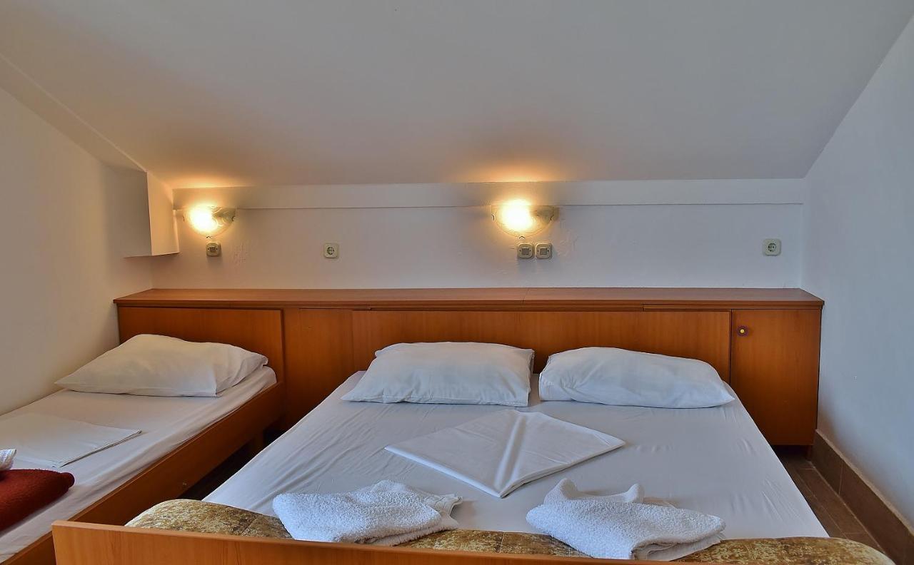 Apartament Banjol Luaran gambar