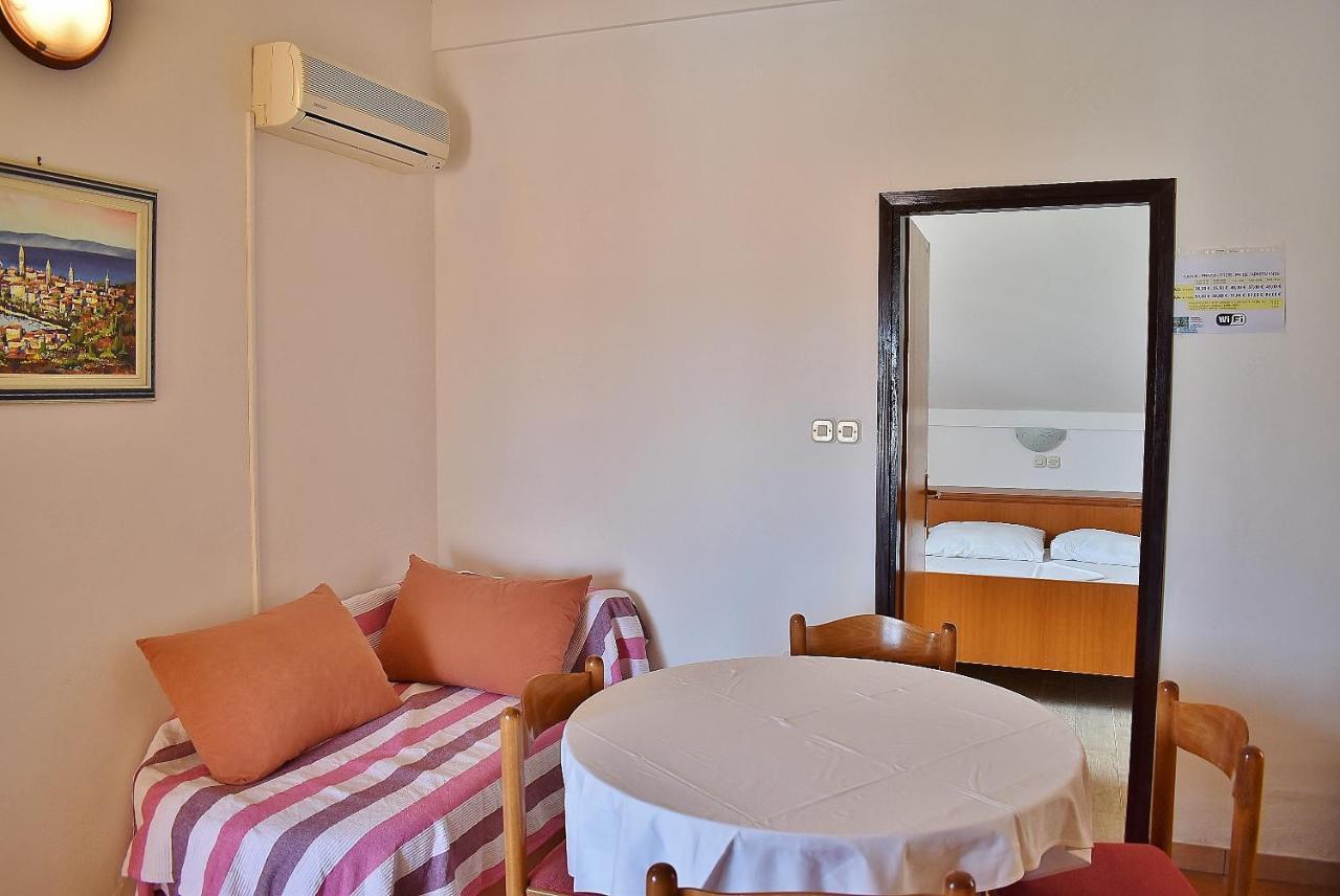 Apartament Banjol Luaran gambar