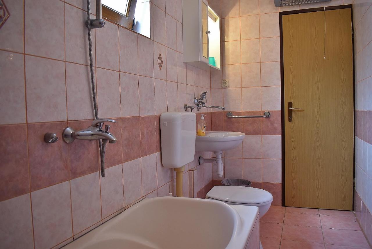 Apartament Banjol Luaran gambar