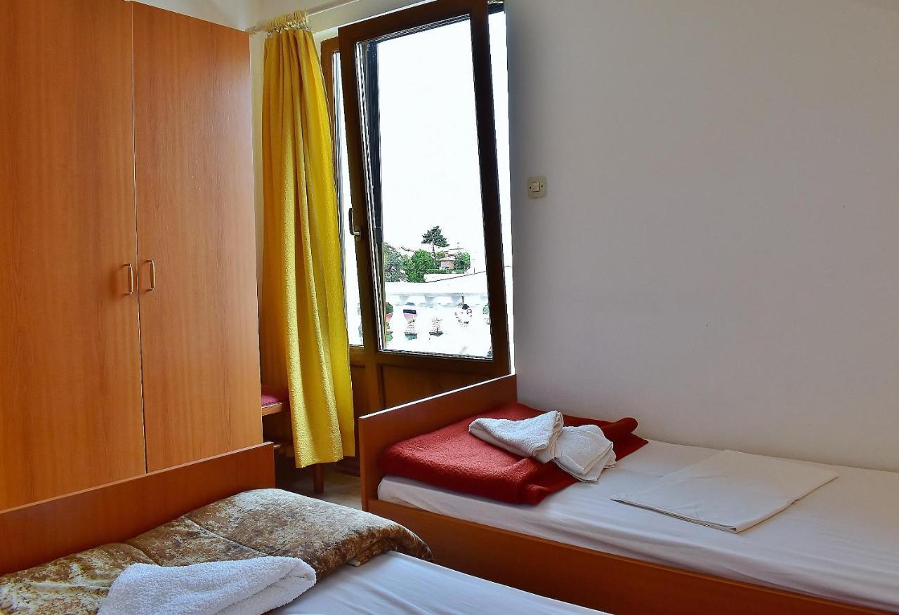 Apartament Banjol Luaran gambar