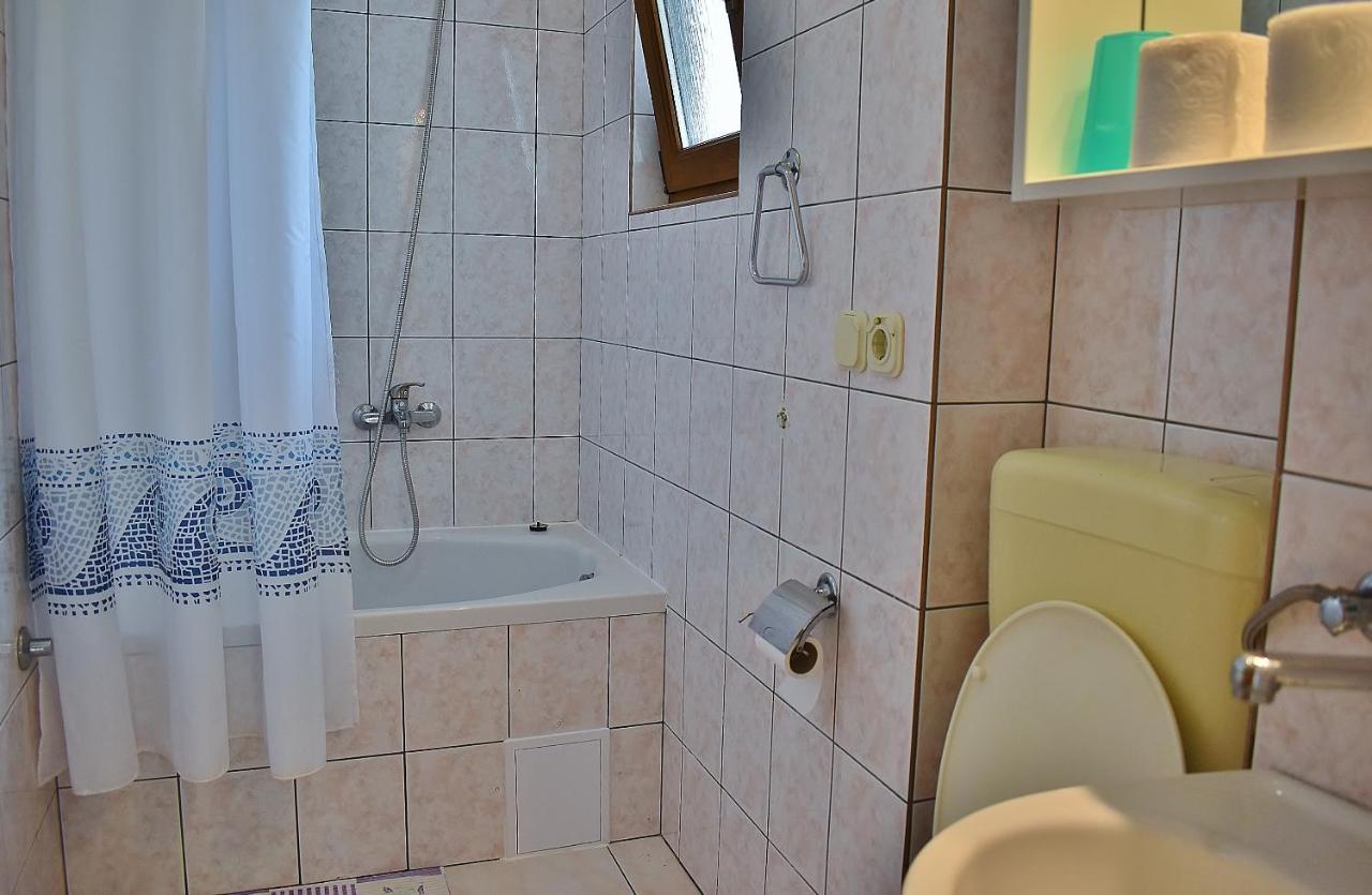 Apartament Banjol Luaran gambar
