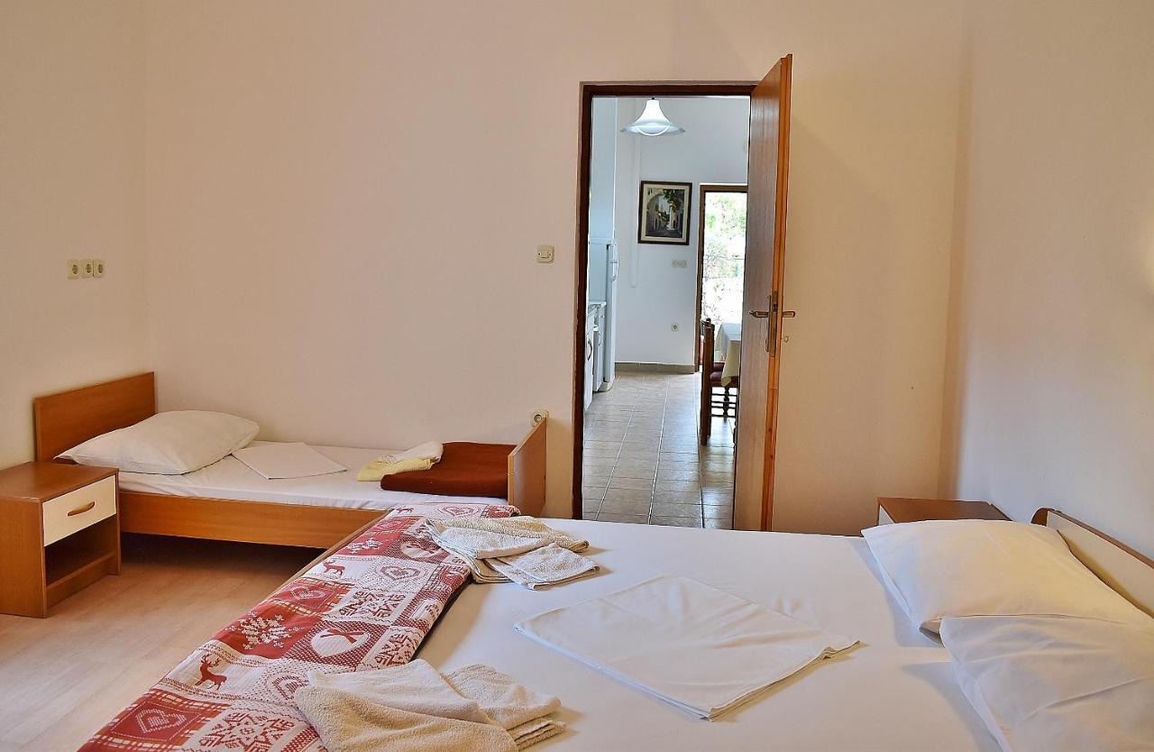 Apartament Banjol Luaran gambar